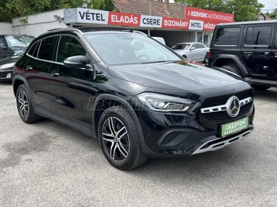 MERCEDES-BENZ GLA 250 e EQ Power Progressive Line 8G-DCT Magasan felszerelt! Panoráma Bőr Holttér Távtartó Carplay