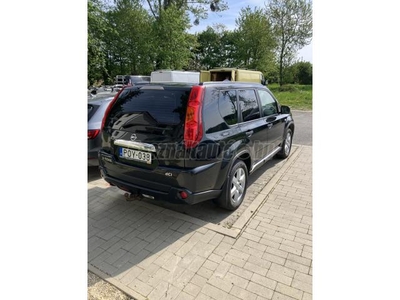 NISSAN X-TRAIL 2.0 dCi LE