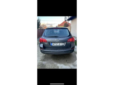 OPEL ASTRA J 1.7 CDTI Start-Stop Sport