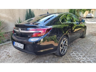 OPEL INSIGNIA 2.0 CDTI Sport (Automata)