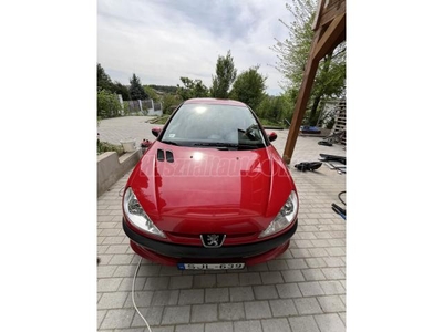 PEUGEOT 206 1.4 HDi Sporty