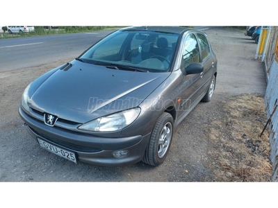 PEUGEOT 206 1.4 Presence MAGYARORSZÁGI