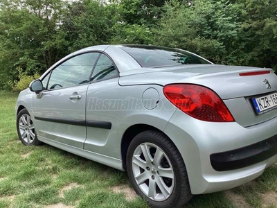 PEUGEOT 207 CC 1.6 HDi Feline