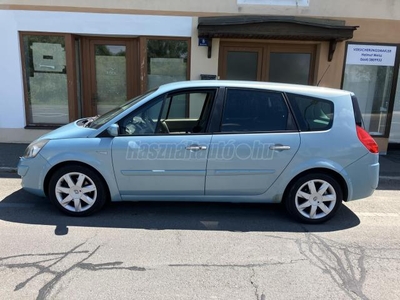 RENAULT GRAND SCENIC Scénic 2.0 dCi Privilege Legjobb Renault motor!