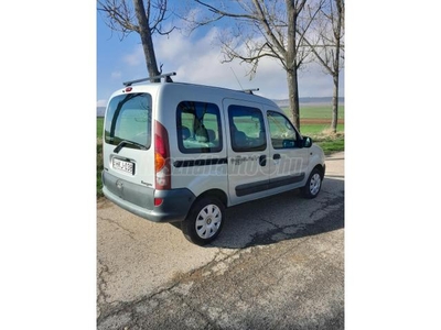 RENAULT KANGOO 1.4 Pampa Gyári fényezés. Magánszemély tulajdonostól