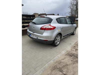 RENAULT MEGANE 1.6 Dynamique