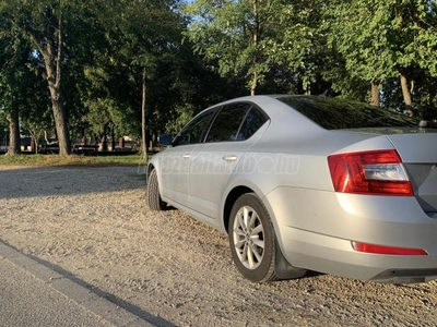 SKODA OCTAVIA 2.0 CR TDI Ambition Octavia III