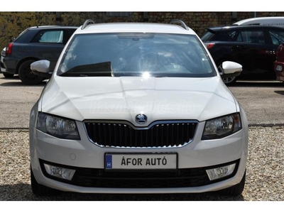 SKODA OCTAVIA Combi 2.0 CR TDI Clever Business Plus NAVI - PDC - D.KLÍMA