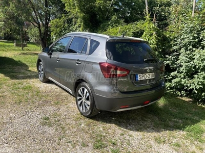 SUZUKI SX4 S-CROSS 1.4 Hybrid GLX Panorama