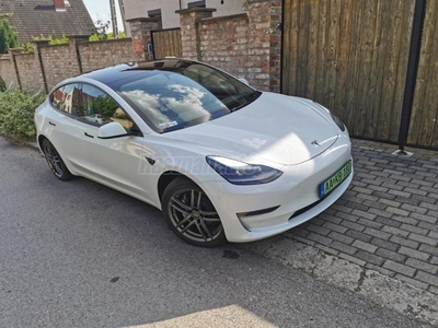 TESLA MODEL 3 Long Range AWD (Automata)