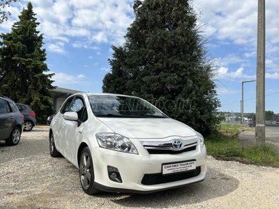 TOYOTA AURIS 1.8 HSD Sol Navi (Automata) 106000KM - NAVIGÁCIÓ - 8 KERÉK