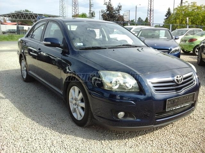 TOYOTA AVENSIS 2.0 Sol Plus (Automata) végig vezetett szervizkönyv. nagyon megkímélt!