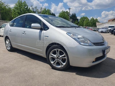 TOYOTA PRIUS 1.5 HSD Smart 2006 (Automata) NAVI KAMERA ÁLLÓFŰTÉS TEMPOMAT RIASZTÓ !!!NAGYON SZÉP ÁLLAPOTBAN!!!