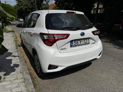 TOYOTA YARIS 1.5 VVT-i Hybrid Active e-CVT