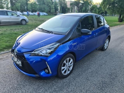 TOYOTA YARIS 1.5 VVT-i Hybrid Selection Smart Blue e-CVT Magyarországi