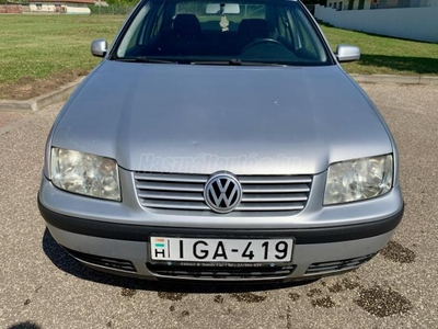 VOLKSWAGEN BORA 1.6 Comfortline