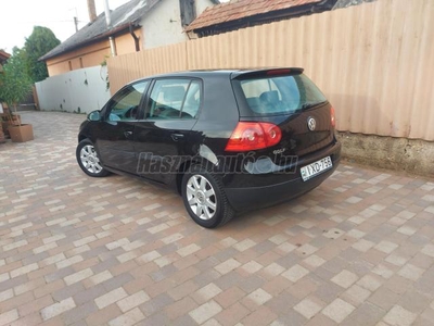 VOLKSWAGEN GOLF V 1.4 Trendline