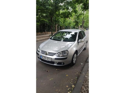 VOLKSWAGEN GOLF V 1.9 PD TDI Comfortline