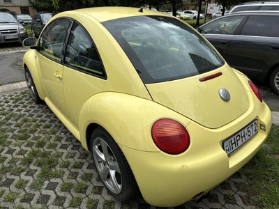 VOLKSWAGEN NEW BEETLE 1.6