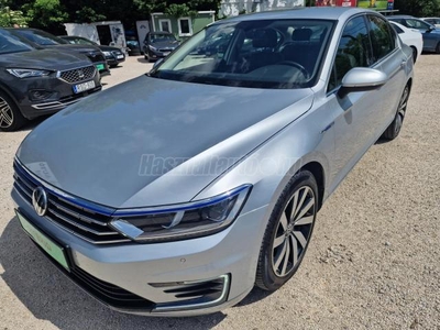 VOLKSWAGEN PASSAT VIII 1.4 TSI GTE Plug-In-Hybrid DSG MAGYAR MENÜ - NAVI. ADAPTÍV TEMPOMAT. LED. ALCANTARA. ÜLÉSFŰTÉS