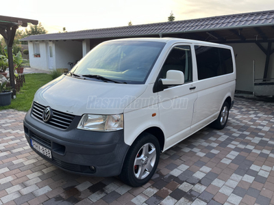 VOLKSWAGEN TRANSPORTER T5 1.9 TDI Caravelle Comfortline