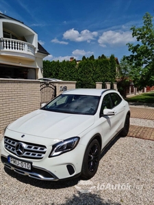 MERCEDES-BENZ GLA-osztály