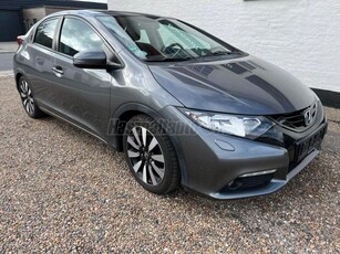 HONDA CIVIC 1.8 Sport 133 E KM-NAVI-TEMPOMAT-LEINFORMÁLHATÓ