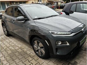 HYUNDAI KONA EV 64kWh Premium Edition