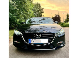 MAZDA 3 Sport 2.0 Revolution