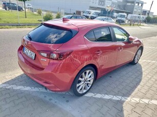 MAZDA 3 Sport 2.0 Revolution