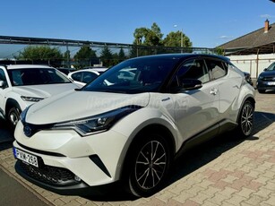 TOYOTA C-HR 1.8 Hybrid Selection e-CVT Magyarországon vásárolt!Első tulajdonostól!Bőrkárpit.Navigáció. Led.Tolatókamera