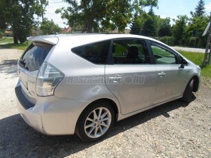 TOYOTA PRIUS+ 1.8 HSD Executive e-CVT PANORÁMATETŐS.NAVIS.DIGIT KLÍMÁS