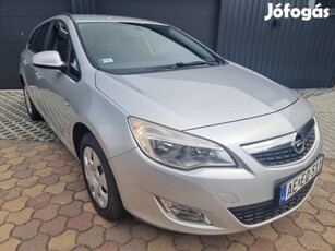 Opel Astra J Sports Tourer 1.7 CDTI Enjoy Vonóh...