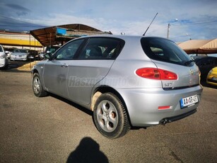 ALFA ROMEO 147 1.6 T. Spark Distinctive