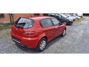 ALFA ROMEO 147 1.6 T. Spark Distinctive