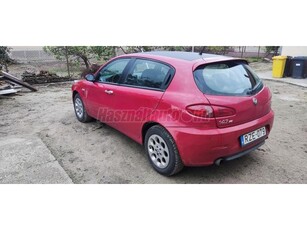 ALFA ROMEO 147 1.6 T.S. Black Line