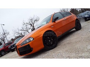 ALFA ROMEO 147 1.6 T.S. Black Line DigitTempoTolradAlu