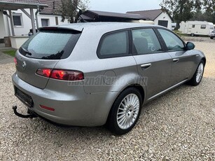 ALFA ROMEO 159 SW 1.9 JTD 16V Distinctive (Automata) Xenon -Bose zene