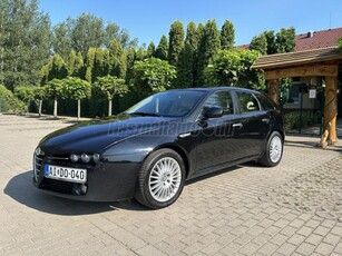 ALFA ROMEO 159 SW 1.9 JTD 16V Distinctive MEGKÍMÉLT SZÉP ÁLLAPOT!