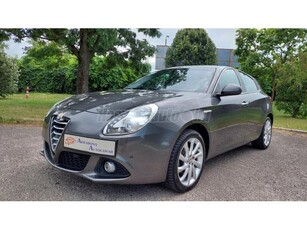 ALFA ROMEO GIULIETTA 1.4 TB Distinctive EU6 S&S MEMÓRIÁS BŐR ÜLÉSFŰTÉS XENON LED PDC 17-ES ALU