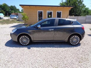 ALFA ROMEO GIULIETTA 1.4 TB MAir Distinctive EU6 170LE TEMPOMAT ÜLÉSFŰTÉS DIGIT KLÍMA GARANCIA!