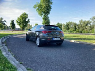 ALFA ROMEO GIULIETTA 1.4 TB MAir Distinctive EU6 Magánszemély.tempomat. sérülésmentes