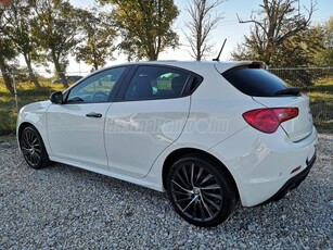 ALFA ROMEO GIULIETTA 1.4 TB MultiAir Super QV-line.Első tulajdonostól.Szervizkönyves.Tolatóradar.Tempomat