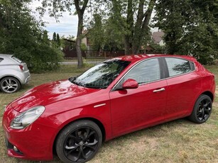 ALFA ROMEO GIULIETTA 1.6 JTD Super TCT újszerű gyári állapot