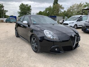 ALFA ROMEO GIULIETTA 2.0 JTDM-2 Progression Turismo.Végig vezetett sz.könyv