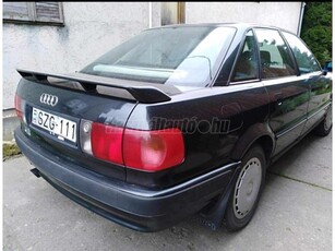 AUDI 90