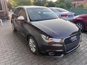 AUDI A1 1.6 TDI DPF Attraction Bőr belső / Végig vezetett szervizkönyv / HONOSÍTVA!