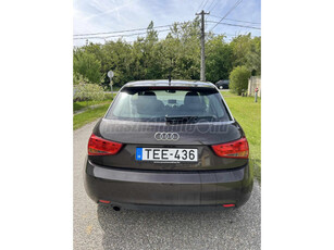 AUDI A1 1.6 TDI DPF Attraction