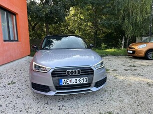 AUDI A1 Sportback 1.0 TFSI Sport LED ELŐL HÁTUL ! TELJES SZERVÍZ ELŐÉLET ! ÜLÉSFŰTÉS ! SZALON ÁLLAPOT !