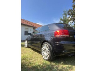 AUDI A3 2.0 FSI Ambition